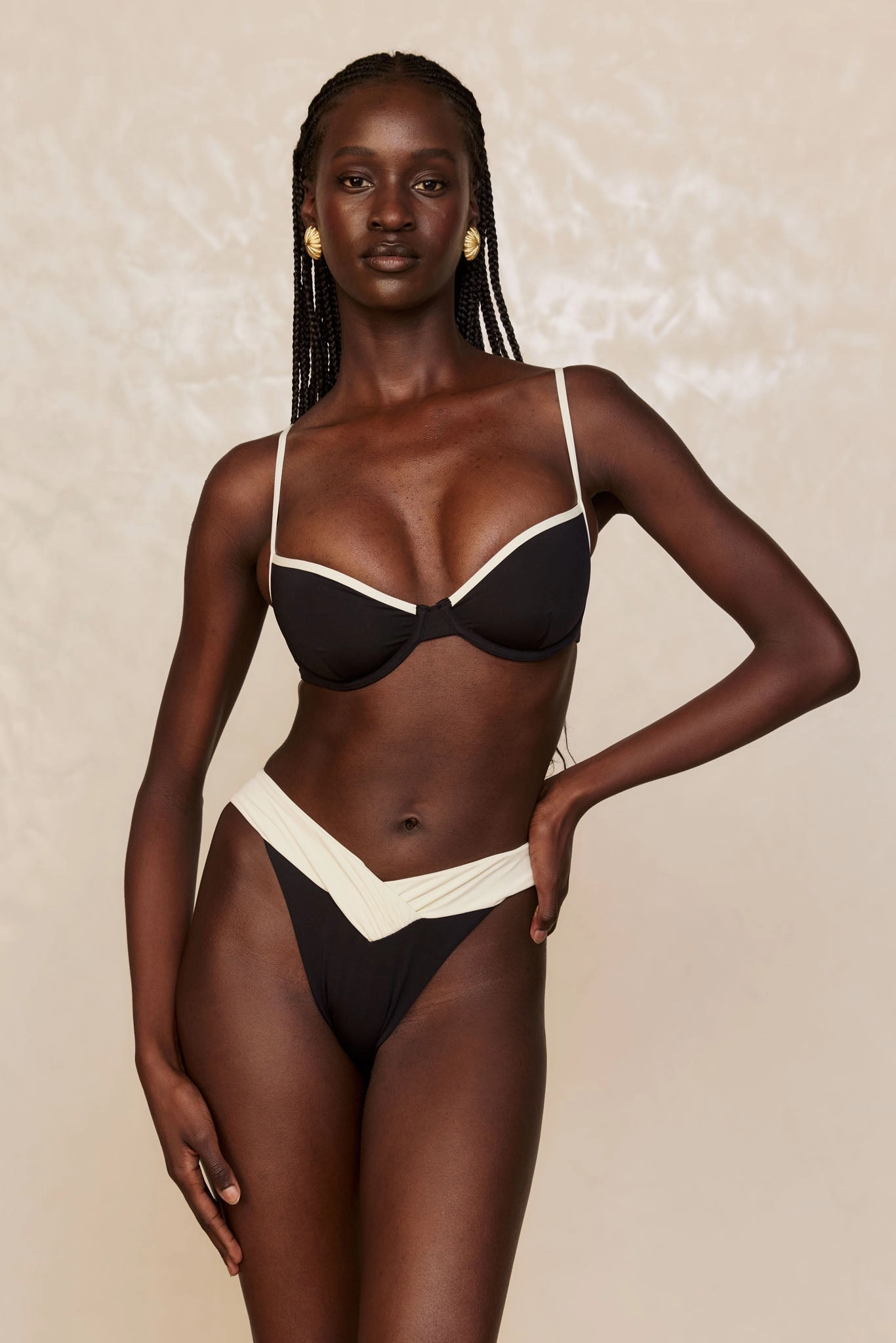 Capri Top - Black/Ivory