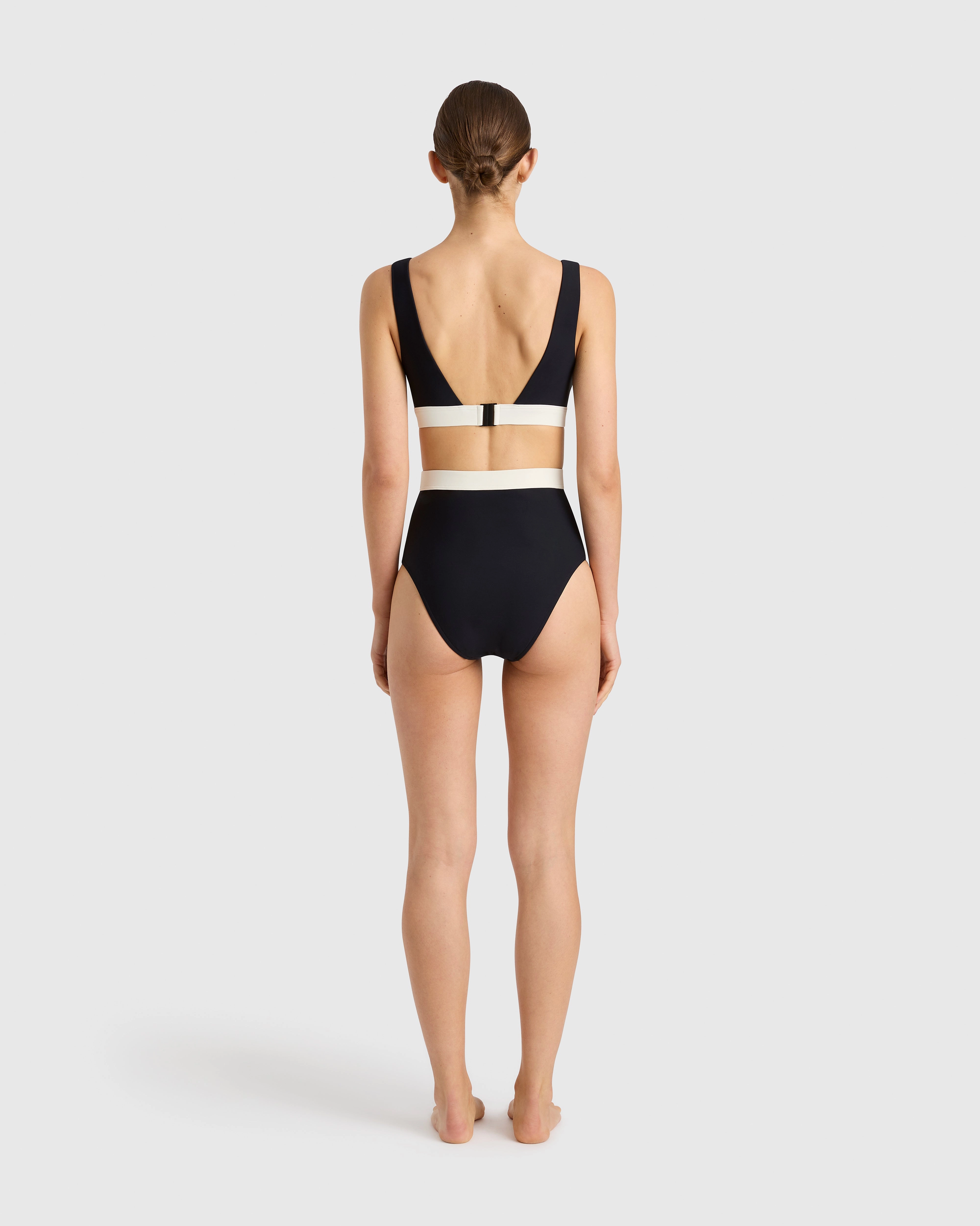 Lya Bikini Top - Black & Pearl (Sculpteur)