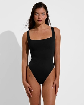 Streamline Suit - Jet