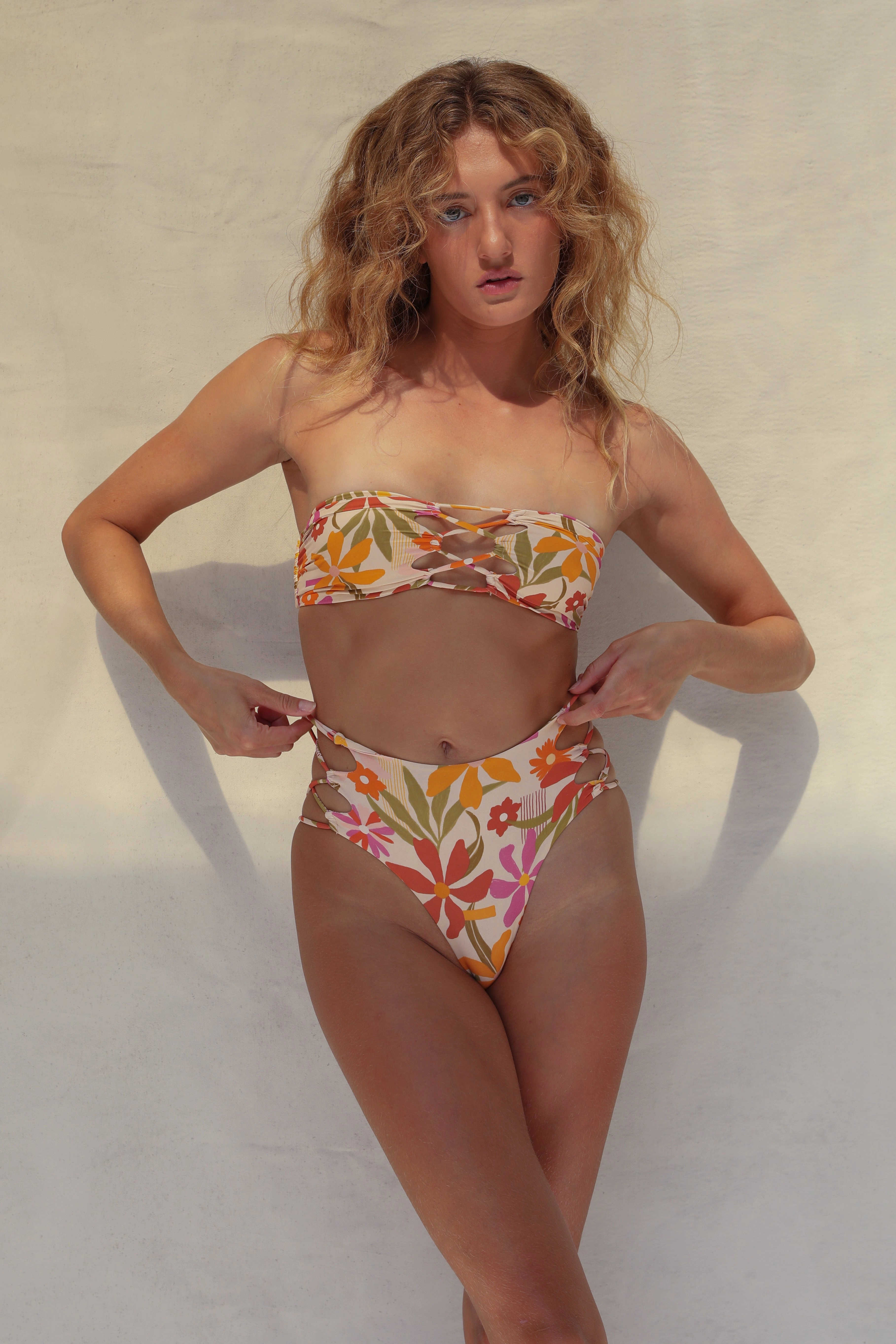 Theo Bikini Bottom - Ikebana