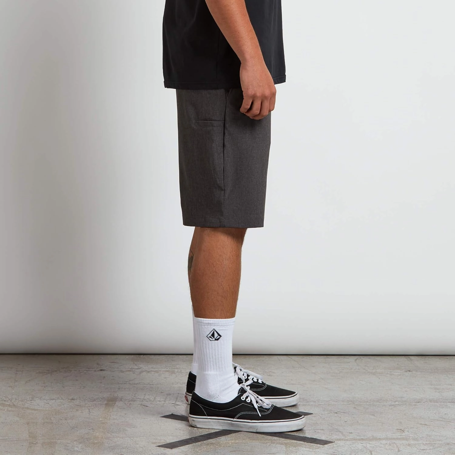 Volcom Men's Kerosene 21" Hybrid Chino Shorts